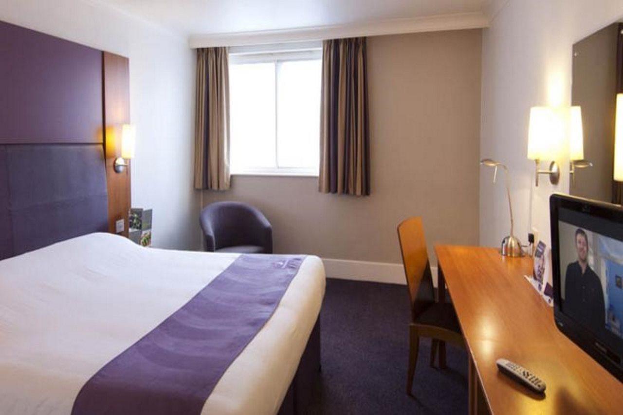 Premier Inn Exeter Central St. Davids Exterior photo